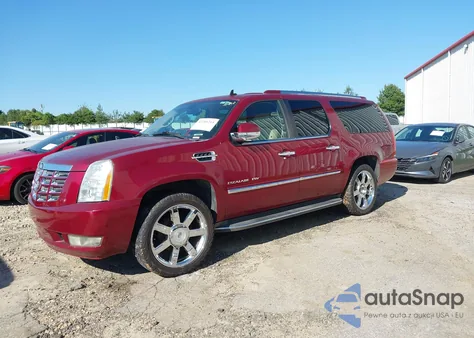 2010 Cadillac Escalade Esv Luxury z USA, uszkodzony, nr VIN 1GYUKHEF3AR224524